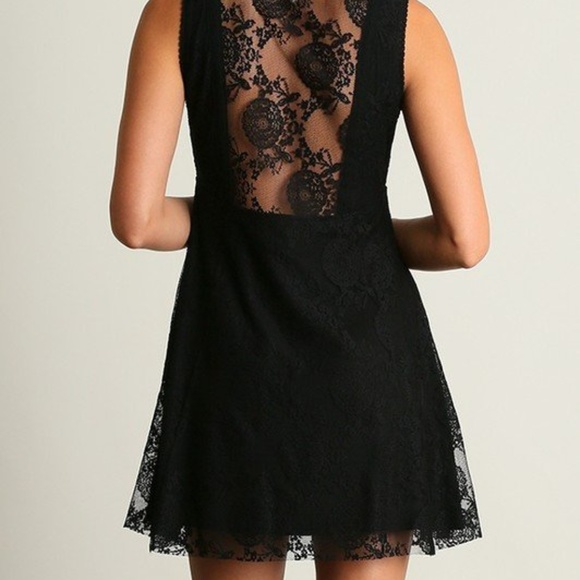 Umgee Stretchy LBD Black Dress Lace Sheer Back - Picture 4 of 4